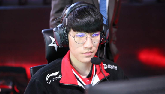 王者荣耀十周年共创之夜机器野猪成明星